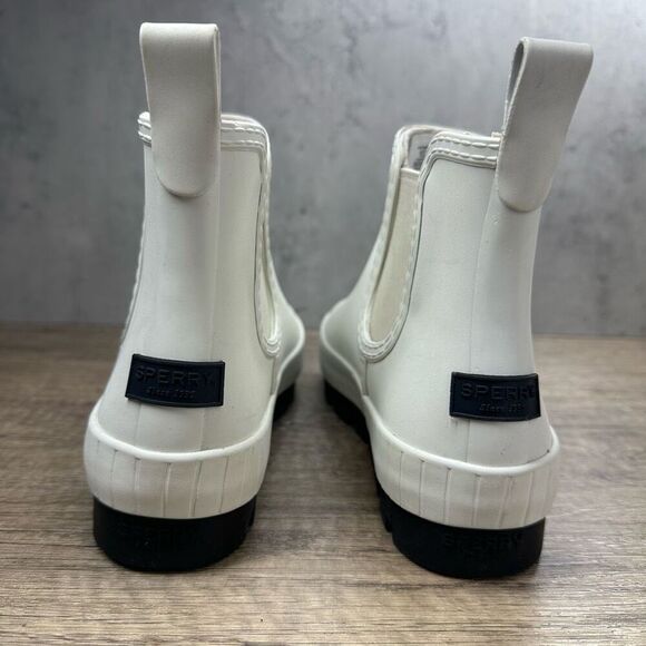 Sperry~Youth Girls~”Torrent Chelsea” White Matte Waterproof Rain Boots~Size 3.5/ - Picture 4 of 9